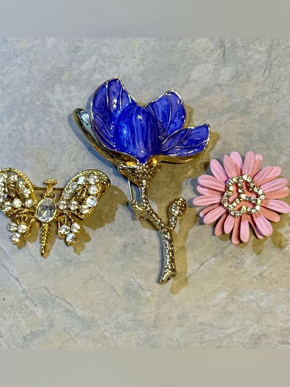 Brooch Pin Set Of 3 💗💗 Women Jewelry